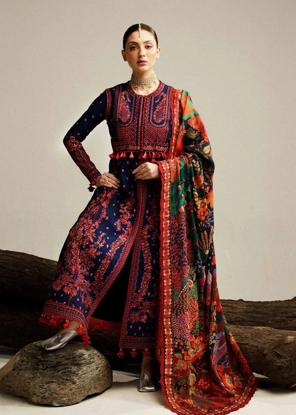 HR 570-3 Piece - Unstitched Heavy Embroidered Dhanak Fabric
