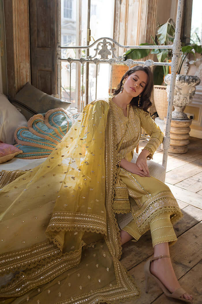 SN 62-3 Pc Heavy Embroidered Lawn Suite With Full Embroidered Organza Dupatta