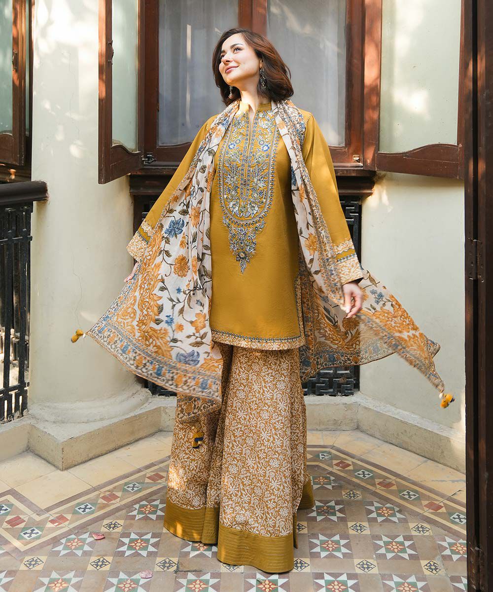 SP 510-3Pc Embroidered Lawn Shirt with Printed Poly Lawn Dupatta