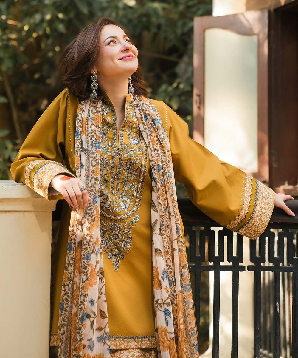 SP 510-3Pc Embroidered Lawn Shirt with Printed Poly Lawn Dupatta