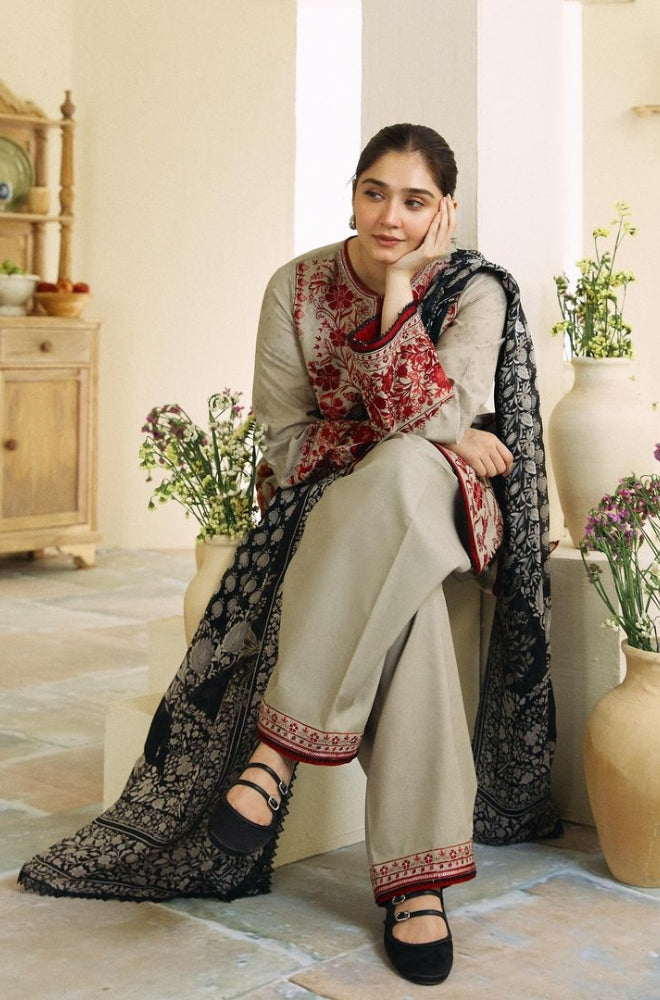 ZS 57L-3 Piece Unstitched Heavy Embroidered Lawn Suit ( Fine Printed Poly Lawn Dupatta
