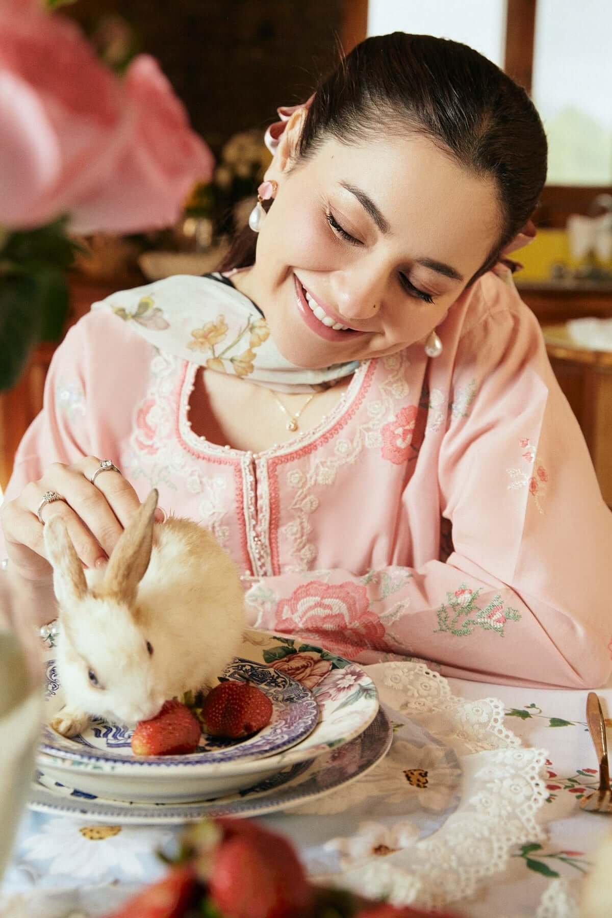 ZS 2620-3 Piece Unstitched Heavy Embroidered Lawn Suit ( Printed Poly Lawn Dupatta )