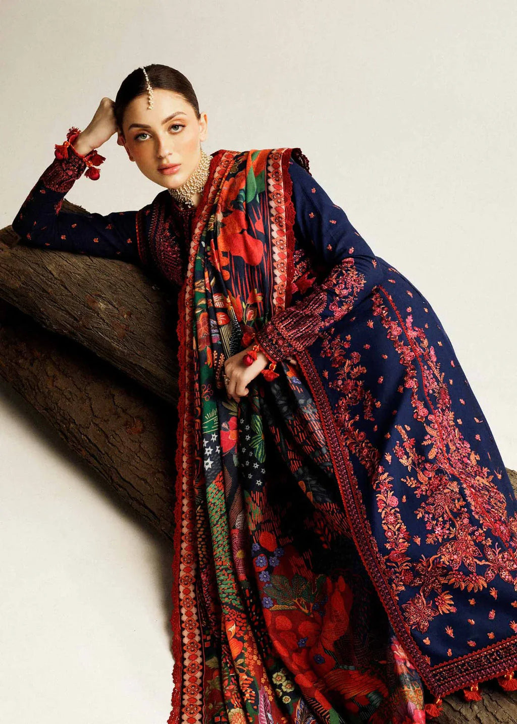HR 570-3 Piece - Unstitched Heavy Embroidered Dhanak Fabric