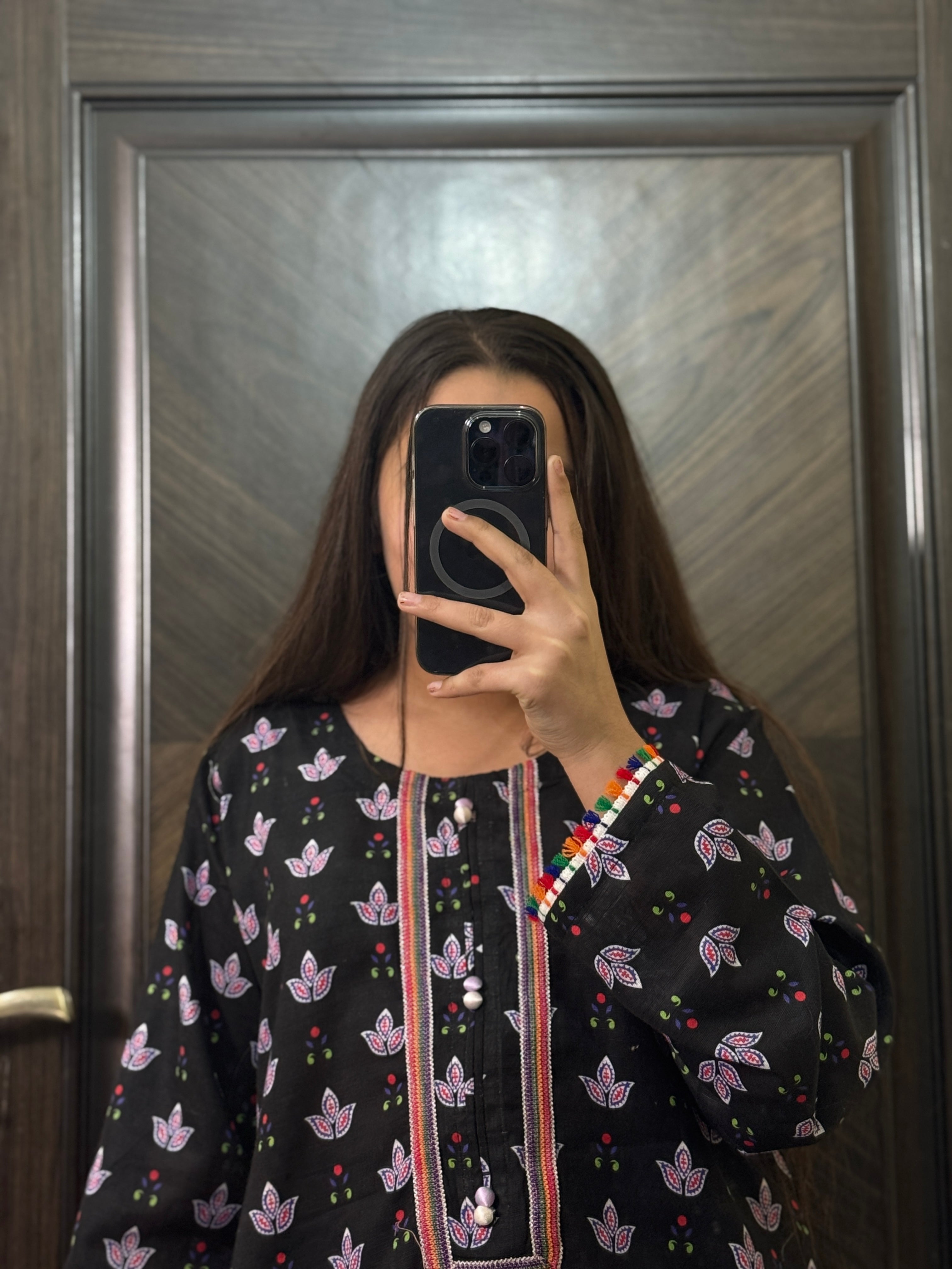 2 Piece - Printed Light Khaddar Stitched Suit