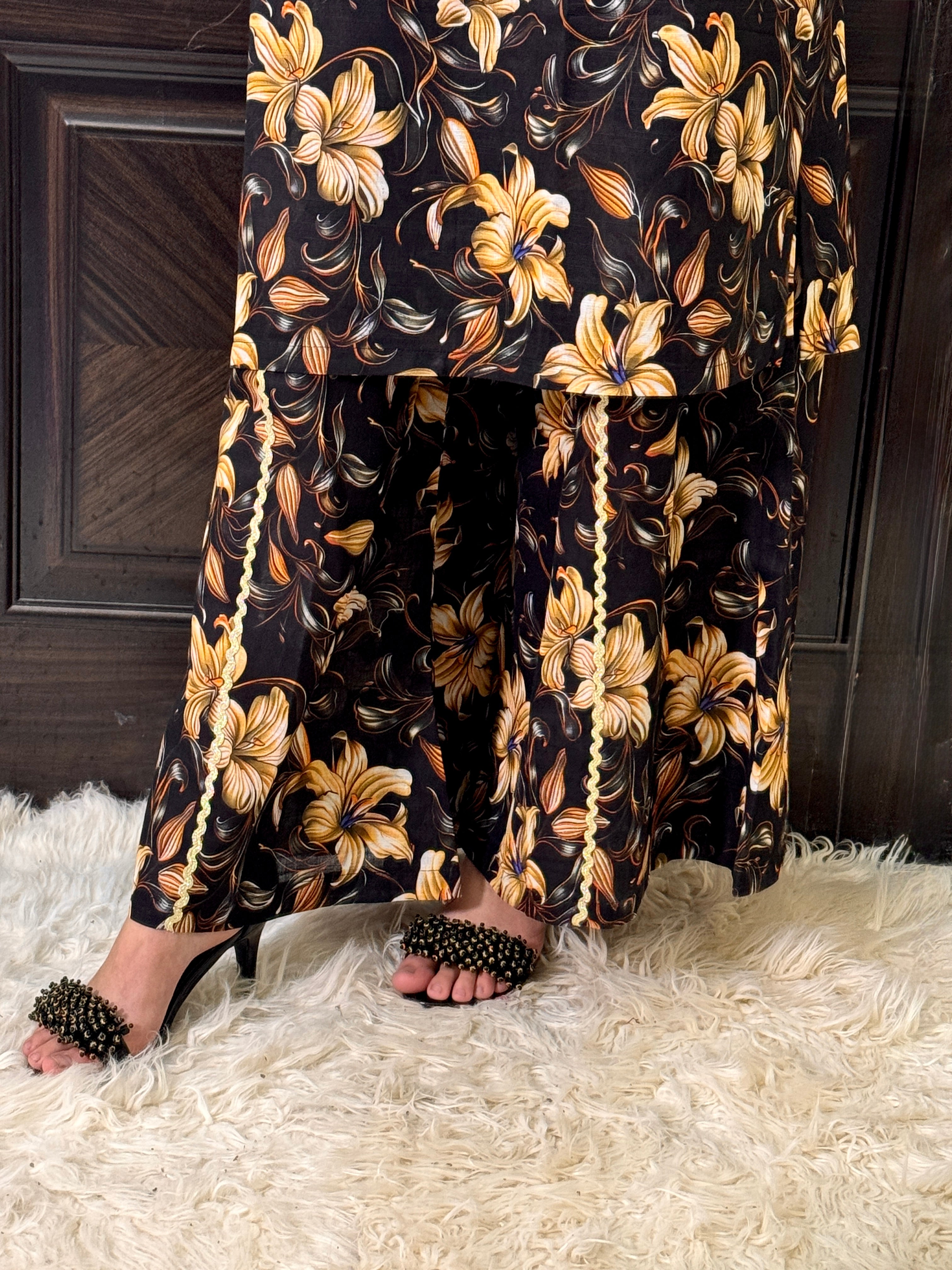 2 Piece - Printed Light Khaddar Stitched Suit