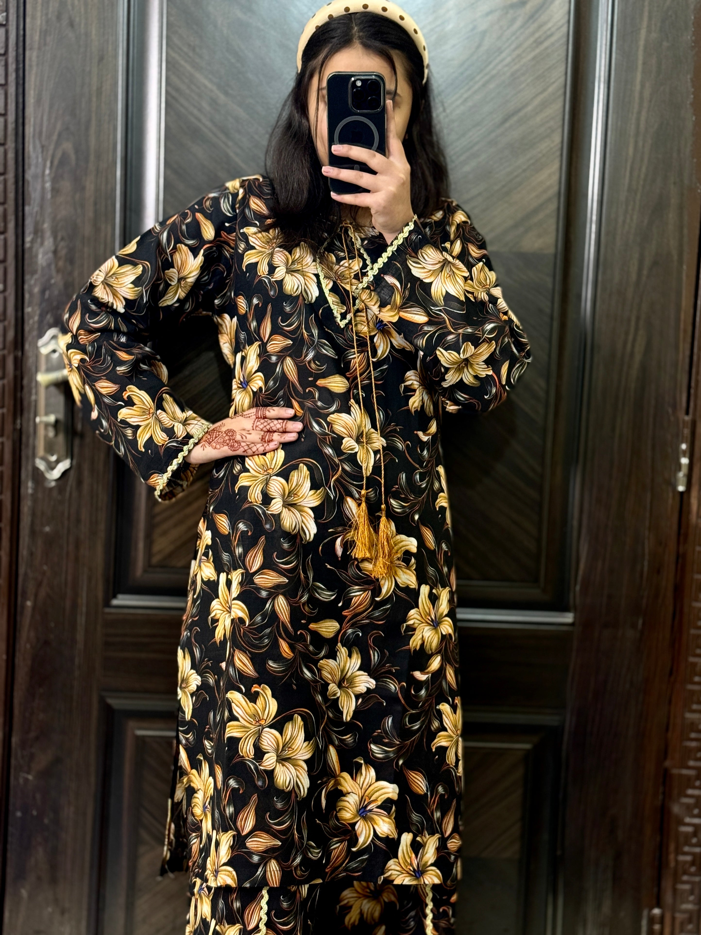 2 Piece - Printed Light Khaddar Stitched Suit