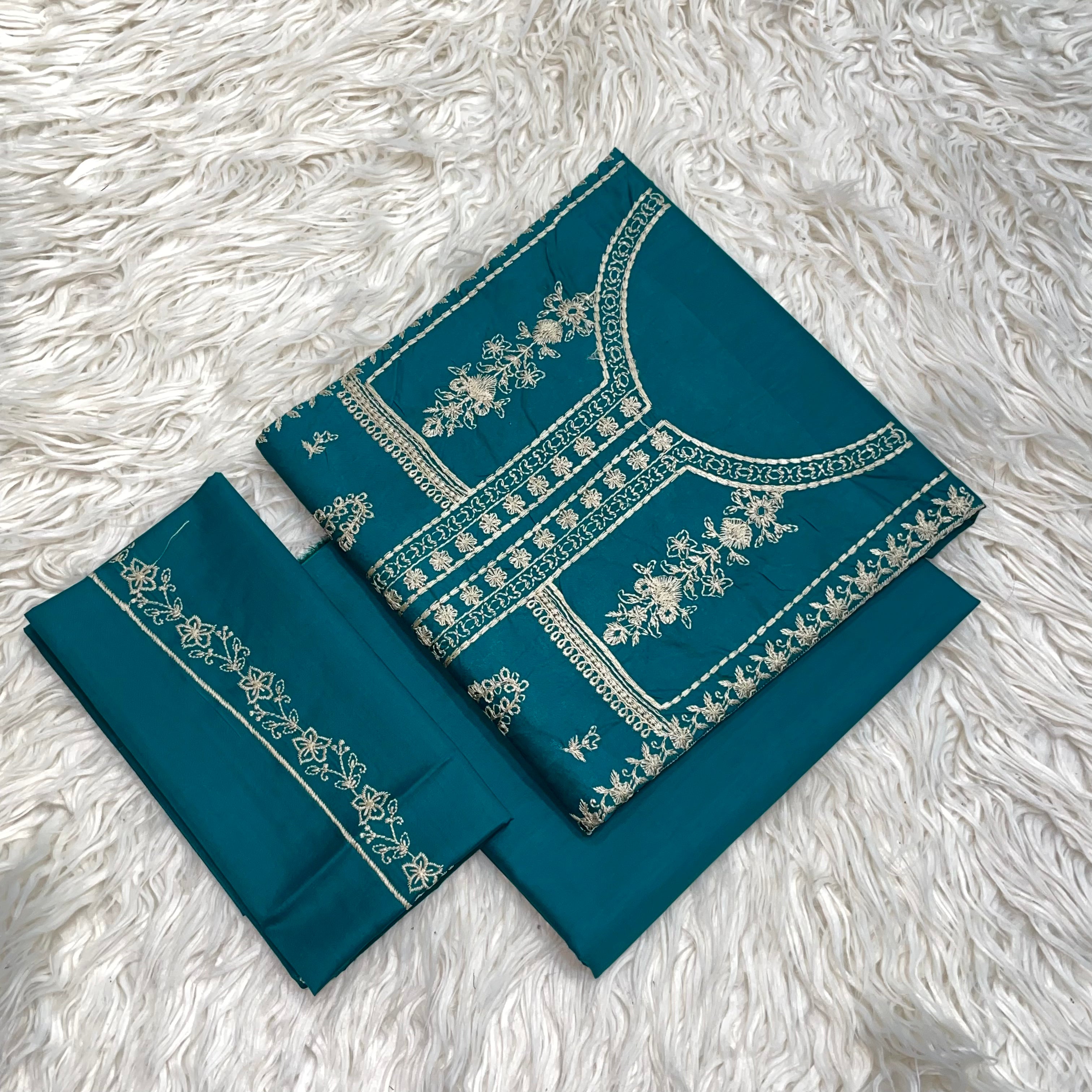 Baroque 2Pc Lawn Embroidered Suit