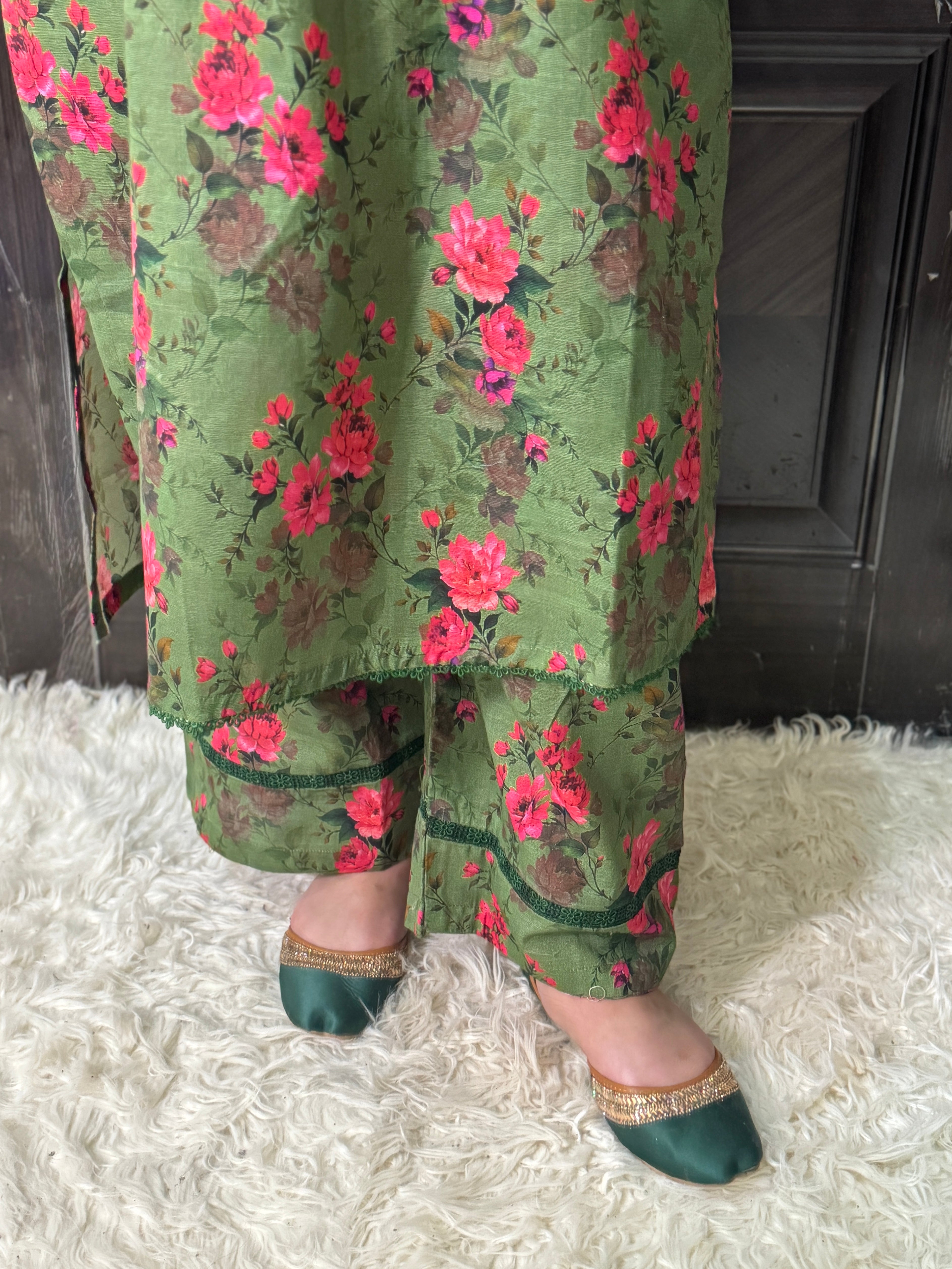 2 Piece - Printed Light Khaddar Stitched Suit