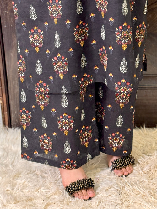 2 Piece - Printed Light Khaddar Stitched Suit