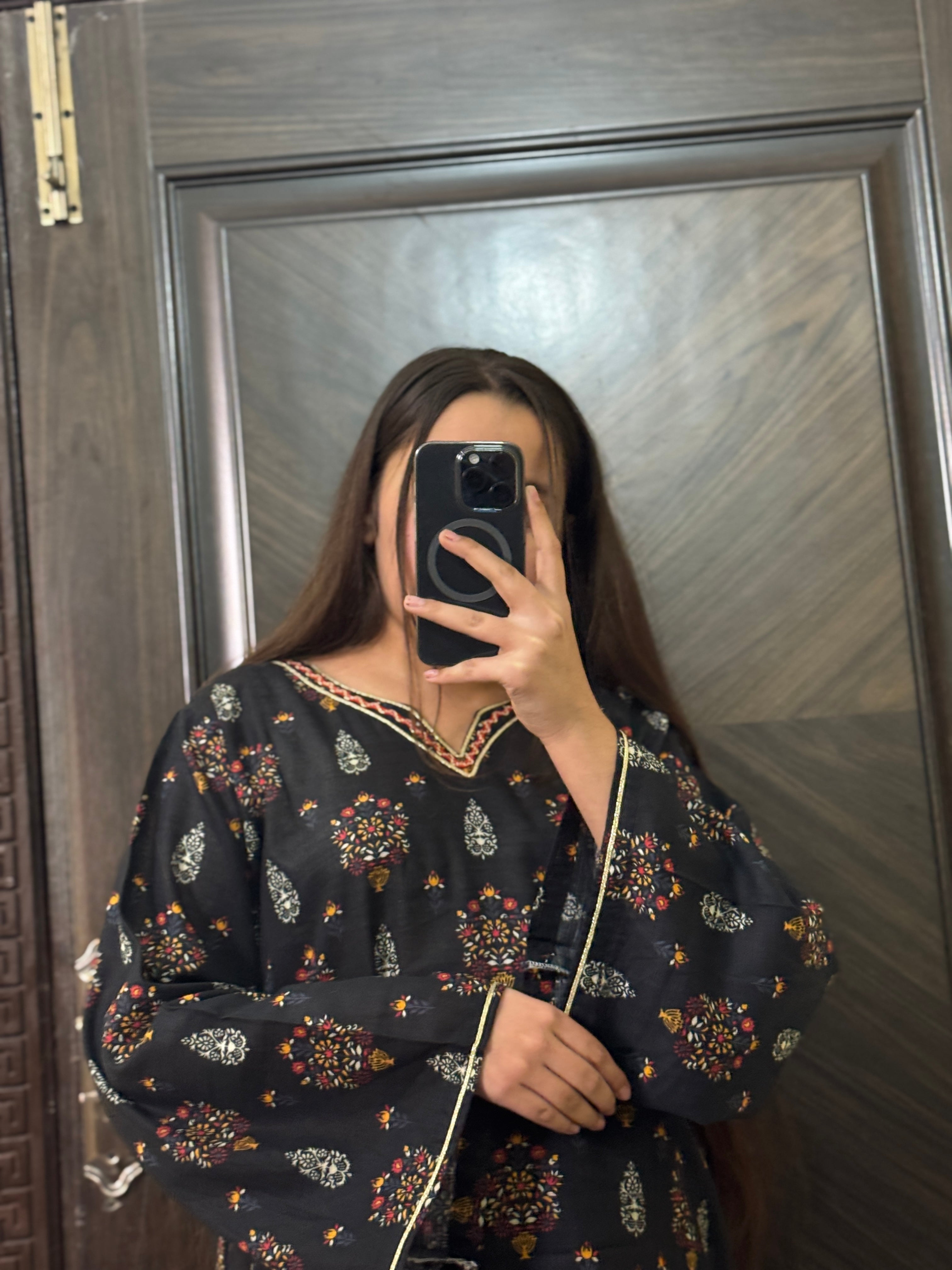 2 Piece - Printed Light Khaddar Stitched Suit