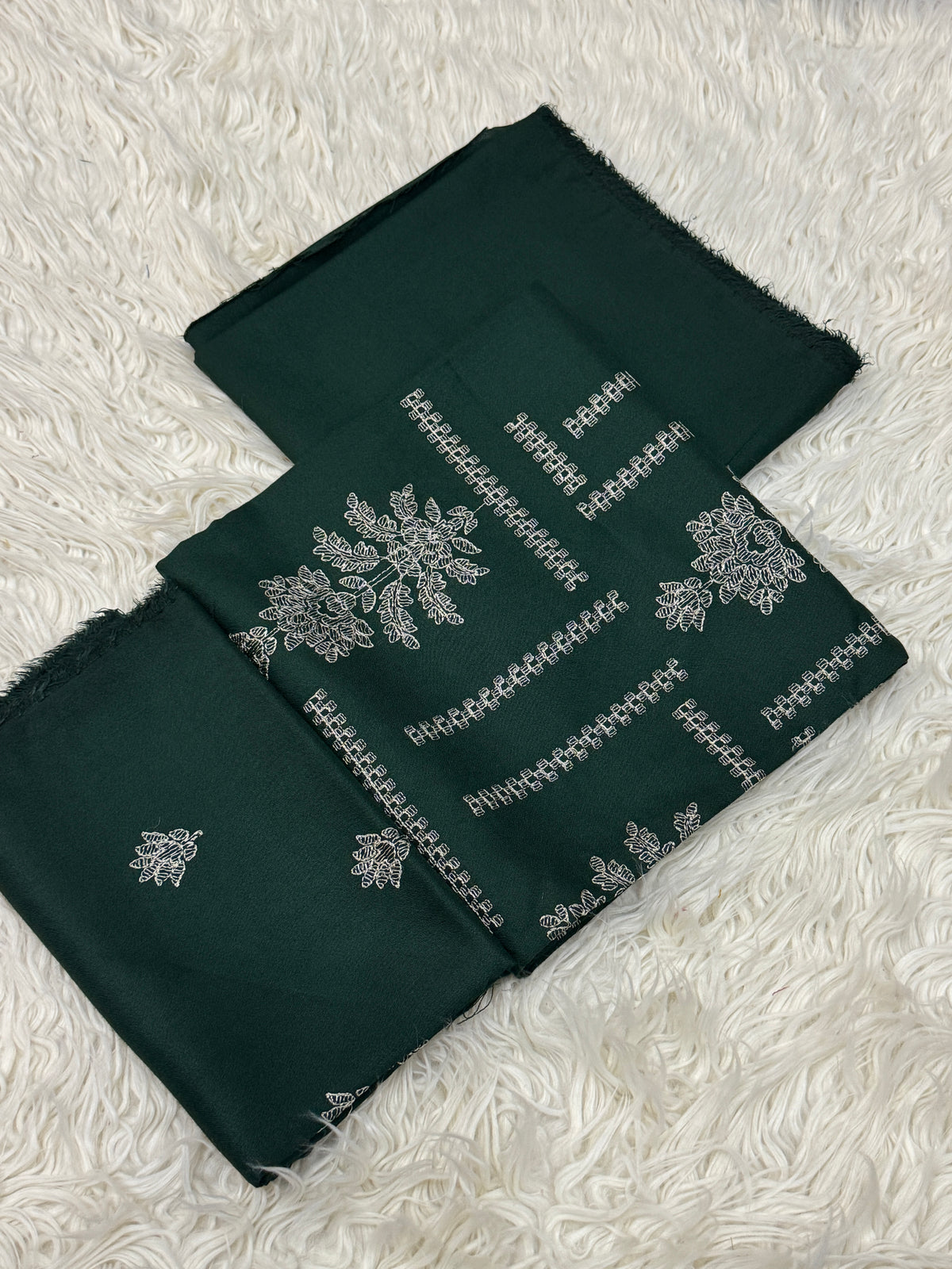 2PC Dhanak Embroidered Suit