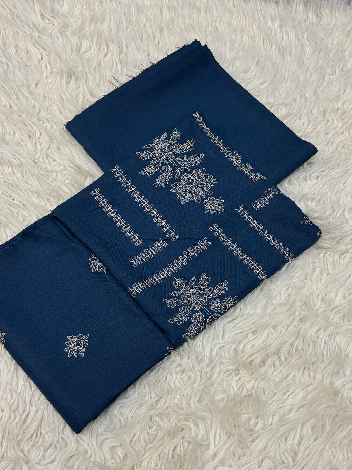 2PC Dhanak Embroidered Suit