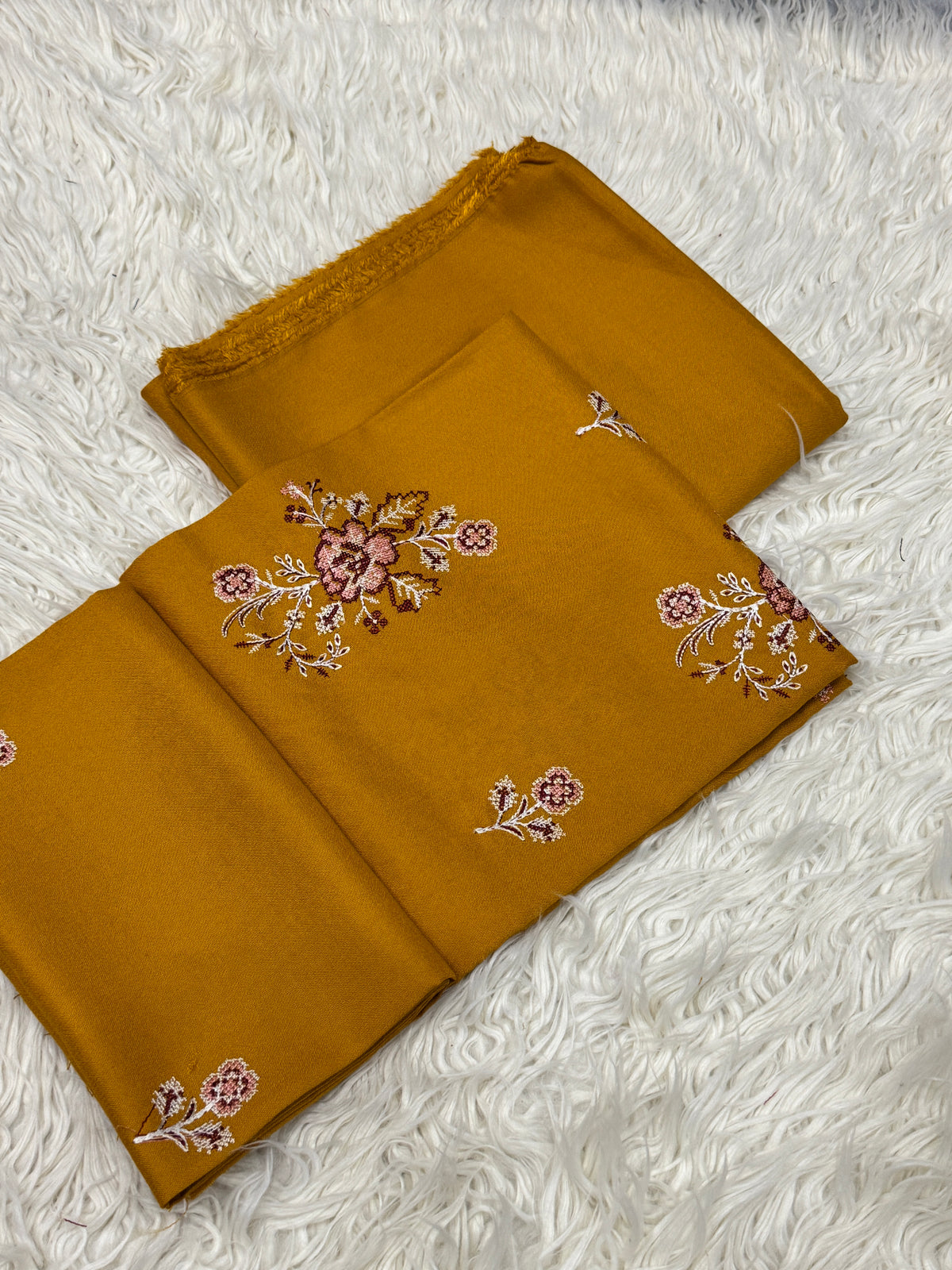 2PC Dhanak Embroidered Suit