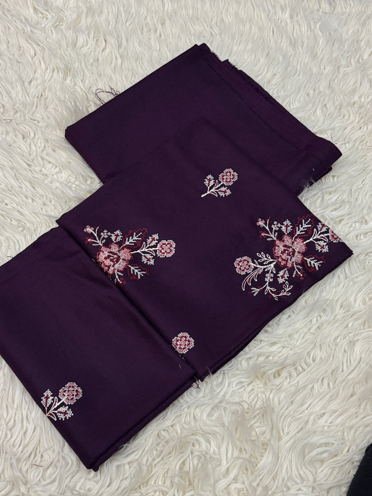 2PC Dhanak Embroidered Suit
