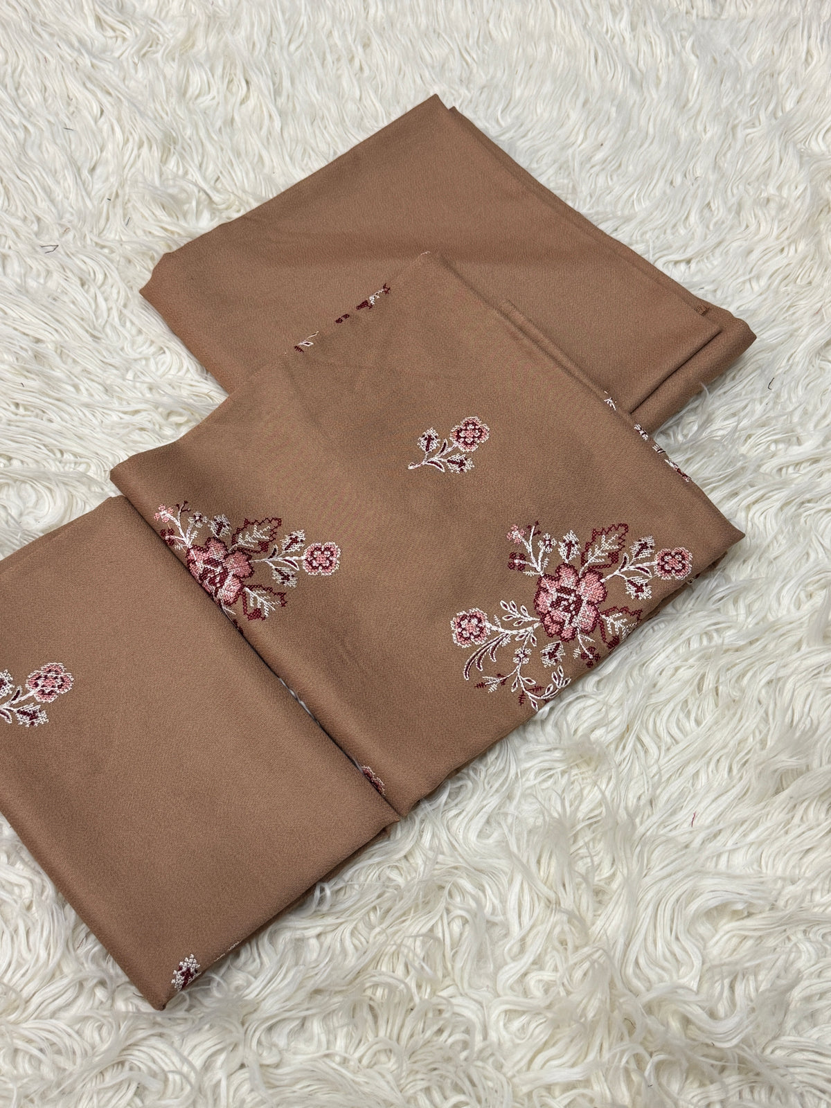 2PC Dhanak Embroidered Suit